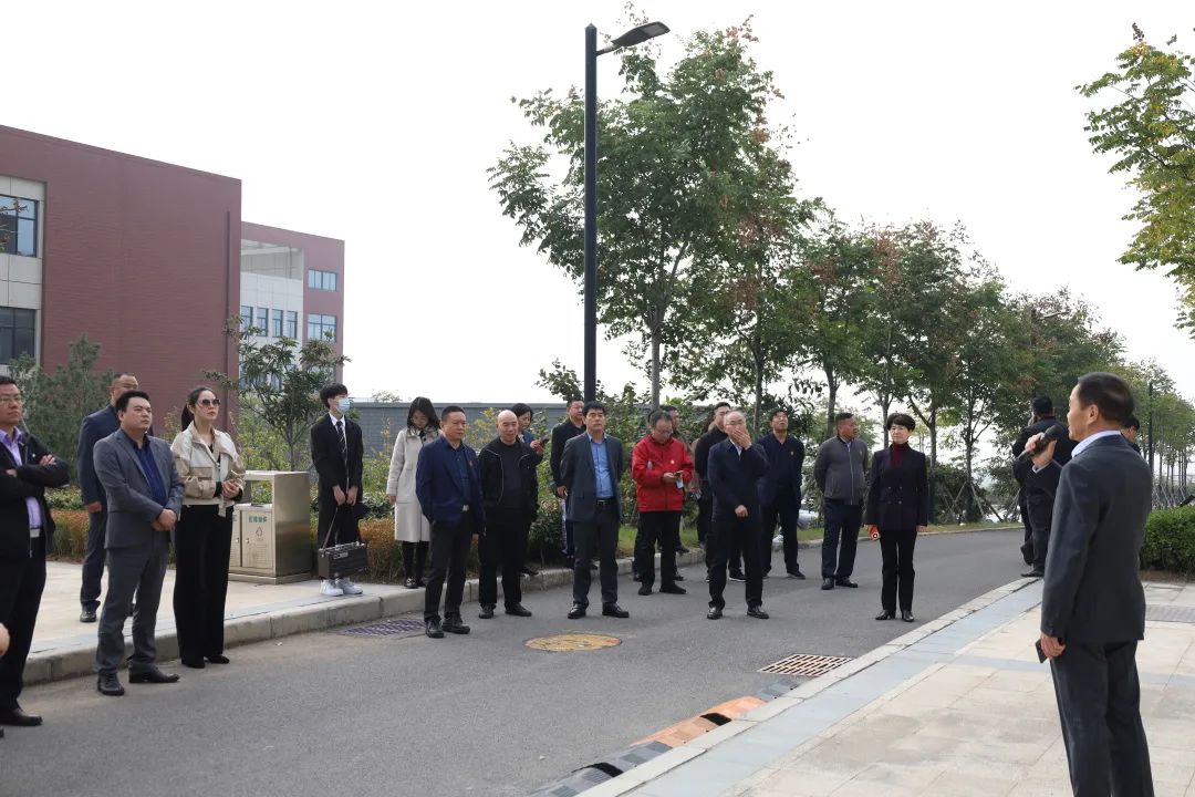 1637112896748066.jpg 1637112896748066.jpg