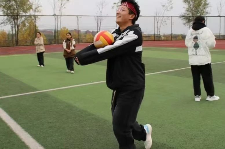 1732115368798143.jpg 1732115368798143.jpg